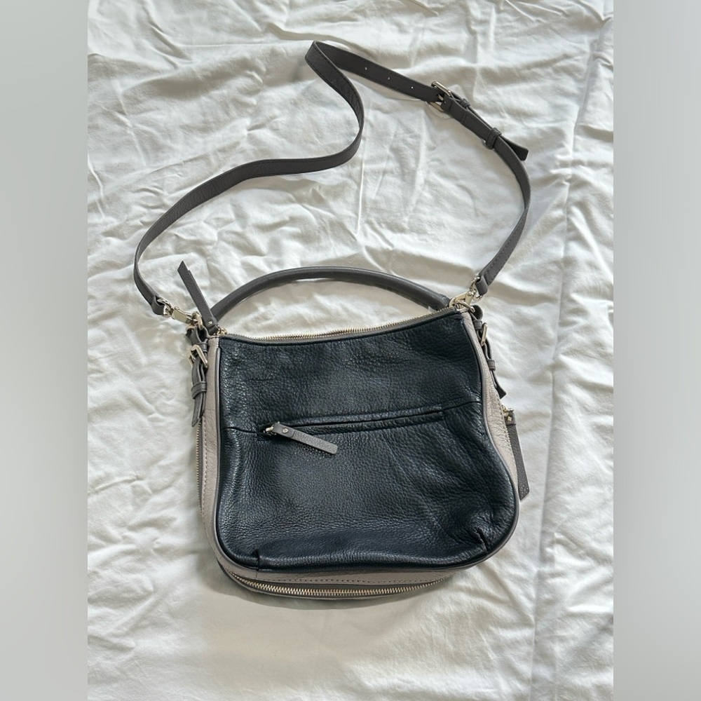 Kate Spade Pebbled Leather Shoulder Slouch Expandable Hand Bag - Picture 3 of 7